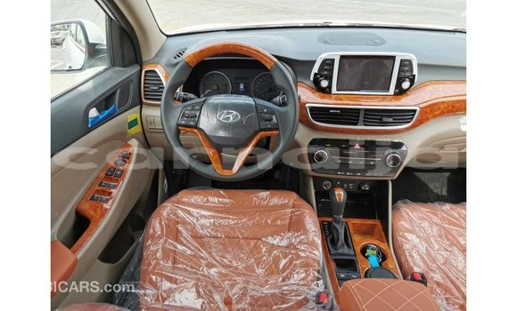 Buy Import Hyundai Tucson White Car in Import - Dubai in Abia State Buy Import Hyundai Tucson White Car in Import - Dubai in Abia State