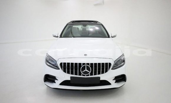 Buy Import Mercedes‒Benz 1117 White Truck in Import - Dubai in Abia State Buy Import Mercedes‒Benz 1117 White Truck in Import - Dubai in Abia State