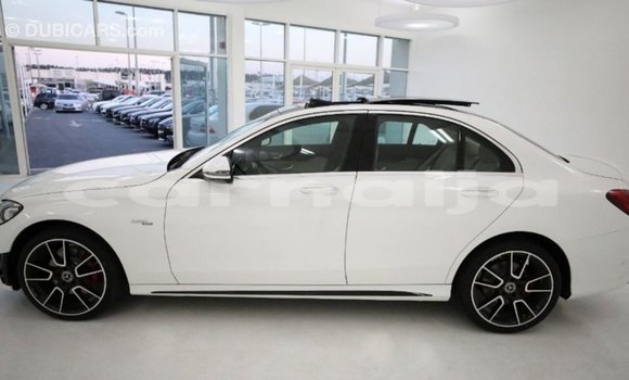 Buy Import Mercedes‒Benz 1117 White Truck in Import - Dubai in Abia State Buy Import Mercedes‒Benz 1117 White Truck in Import - Dubai in Abia State