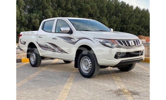 Buy Import Mitsubishi L200 White Car in Import - Dubai in Abia State Buy Import Mitsubishi L200 White Car in Import - Dubai in Abia State