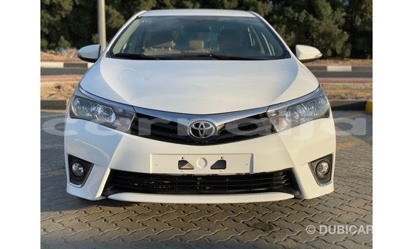 Buy Import Toyota Corolla White Car in Import - Dubai in Abia State Buy Import Toyota Corolla White Car in Import - Dubai in Abia State