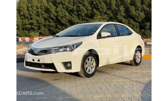 Buy Import Toyota Corolla White Car in Import - Dubai in Abia State Buy Import Toyota Corolla White Car in Import - Dubai in Abia State
