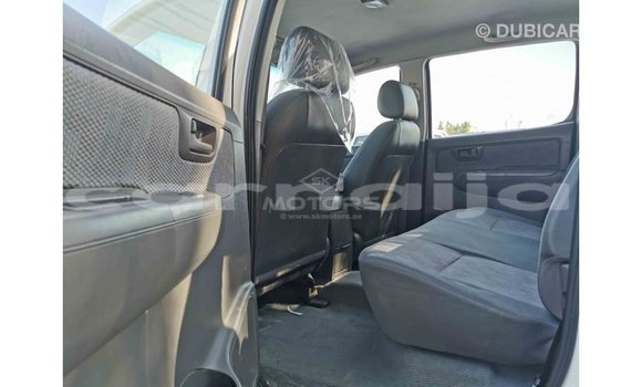 Buy Import Toyota Hilux White Car in Import - Dubai in Abia State Buy Import Toyota Hilux White Car in Import - Dubai in Abia State