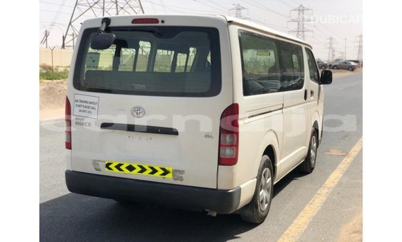 Acheter Import Voiture Toyota Hiace Blanc à Import - Dubai, État d'Abia Acheter Import Voiture Toyota Hiace Blanc à Import - Dubai, État d'Abia