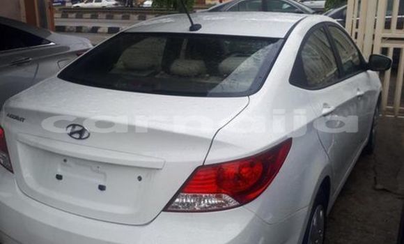 Buy Import Hyundai Accent White Car in Daura in Katsina Buy Import Hyundai Accent White Car in Daura in Katsina