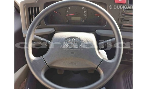 Buy Import Toyota Coaster White Car in Import - Dubai in Abia State Buy Import Toyota Coaster White Car in Import - Dubai in Abia State