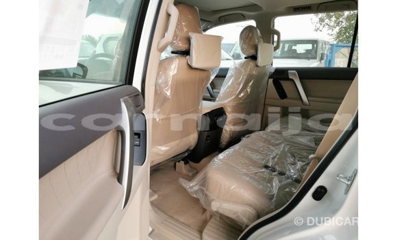 Acheter Import Voiture Toyota Prado Blanc à Import - Dubai, État d'Abia Acheter Import Voiture Toyota Prado Blanc à Import - Dubai, État d'Abia