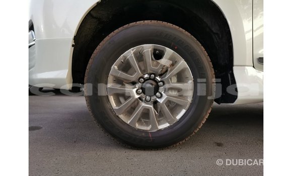 Acheter Import Voiture Toyota Prado Blanc à Import - Dubai, État d'Abia Acheter Import Voiture Toyota Prado Blanc à Import - Dubai, État d'Abia