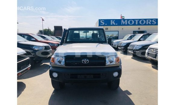 Buy Import Toyota Land Cruiser Beige Car in Import - Dubai in Abia State Buy Import Toyota Land Cruiser Beige Car in Import - Dubai in Abia State