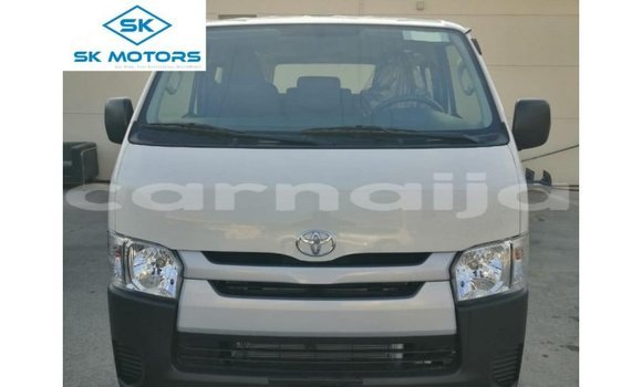 Acheter Import Utilitaire Toyota DA Blanc à Import - Dubai, État d'Abia Acheter Import Utilitaire Toyota DA Blanc à Import - Dubai, État d'Abia