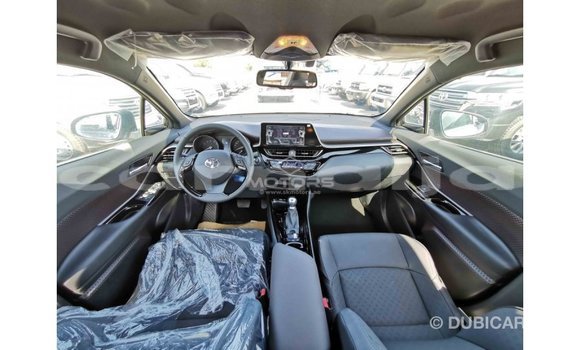 Acheter Import Voiture Toyota C-HR Bleu à Import - Dubai, État d'Abia Acheter Import Voiture Toyota C-HR Bleu à Import - Dubai, État d'Abia