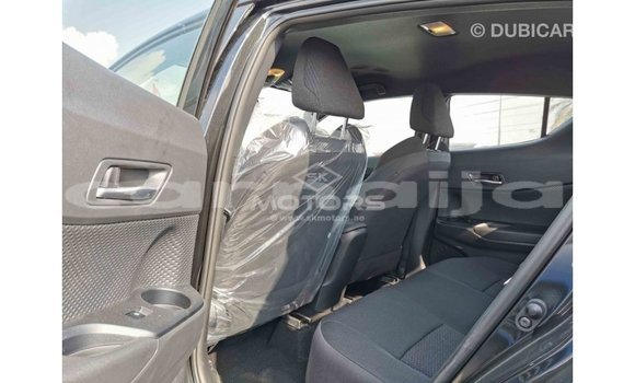 Acheter Import Voiture Toyota C-HR Noir à Import - Dubai, État d'Abia Acheter Import Voiture Toyota C-HR Noir à Import - Dubai, État d'Abia