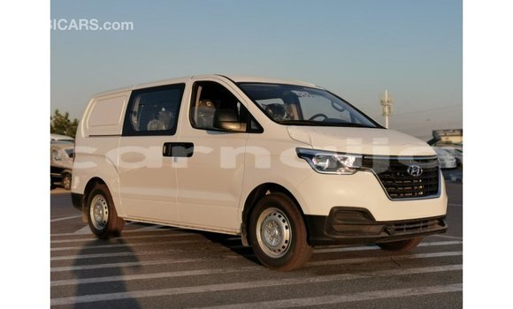 Buy Import Hyundai Accent White Car in Import - Dubai in Abia State Buy Import Hyundai Accent White Car in Import - Dubai in Abia State