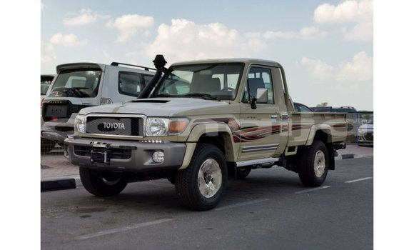 Buy Import Toyota Land Cruiser Beige Car in Import - Dubai in Abia State Buy Import Toyota Land Cruiser Beige Car in Import - Dubai in Abia State