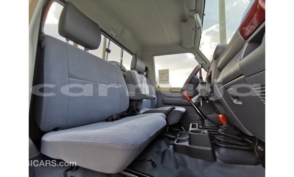 Buy Import Toyota Land Cruiser Beige Car in Import - Dubai in Abia State Buy Import Toyota Land Cruiser Beige Car in Import - Dubai in Abia State
