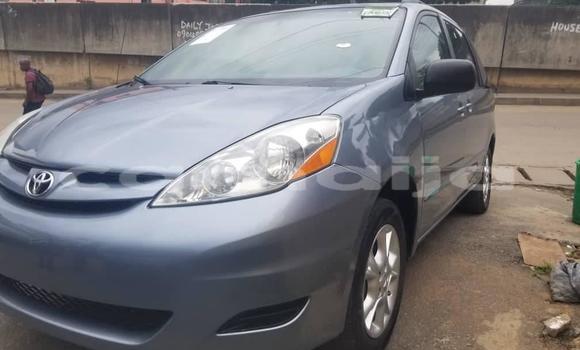 Acheter Occasion Voiture Toyota Sienna Bleu à Aba, État d'Abia
