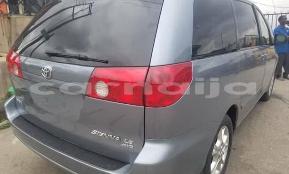 Acheter Occasion Voiture Toyota Sienna Bleu à Aba, État d'Abia Acheter Occasion Voiture Toyota Sienna Bleu à Aba, État d'Abia