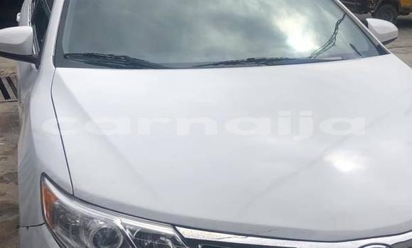 Acheter Occasion Voiture Toyota Camry Blanc à Aba, État d'Abia Acheter Occasion Voiture Toyota Camry Blanc à Aba, État d'Abia