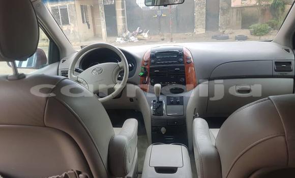 Acheter Occasion Voiture Toyota Sienna Rouge à Aba, État d'Abia Acheter Occasion Voiture Toyota Sienna Rouge à Aba, État d'Abia