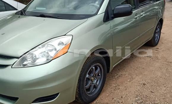 Acheter Occasion Voiture Toyota Sienna Vert à Aba, État d'Abia