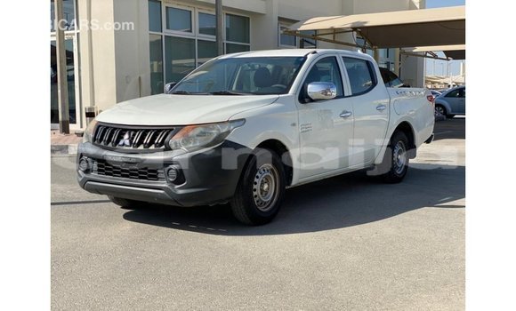 Buy Import Mitsubishi L200 White Car in Import - Dubai in Abia State Buy Import Mitsubishi L200 White Car in Import - Dubai in Abia State