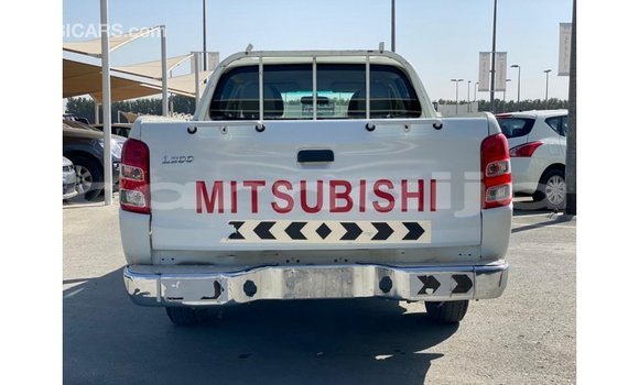 Buy Import Mitsubishi L200 White Car in Import - Dubai in Abia State Buy Import Mitsubishi L200 White Car in Import - Dubai in Abia State