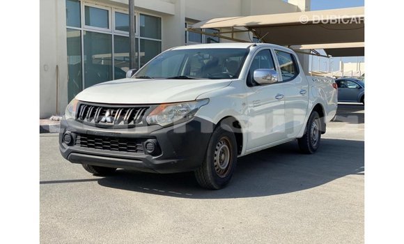 Buy Import Mitsubishi L200 White Car in Import - Dubai in Abia State Buy Import Mitsubishi L200 White Car in Import - Dubai in Abia State