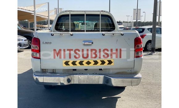 Buy Import Mitsubishi L200 White Car in Import - Dubai in Abia State Buy Import Mitsubishi L200 White Car in Import - Dubai in Abia State