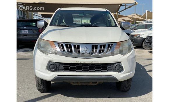 Buy Import Mitsubishi L200 White Car in Import - Dubai in Abia State Buy Import Mitsubishi L200 White Car in Import - Dubai in Abia State