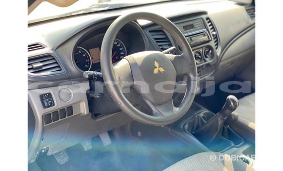 Buy Import Mitsubishi L200 White Car in Import - Dubai in Abia State Buy Import Mitsubishi L200 White Car in Import - Dubai in Abia State