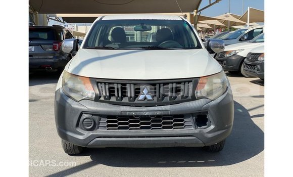 Buy Import Mitsubishi L200 White Car in Import - Dubai in Abia State Buy Import Mitsubishi L200 White Car in Import - Dubai in Abia State