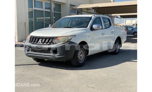 Buy Import Mitsubishi L200 White Car in Import - Dubai in Abia State Buy Import Mitsubishi L200 White Car in Import - Dubai in Abia State