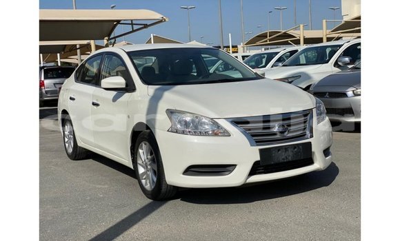 Acheter Import Voiture Nissan Sentra Blanc à Import - Dubai, État d'Abia