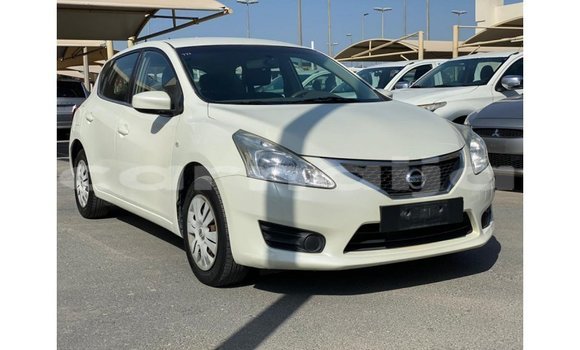 Buy Import Nissan Tiida White Car in Import - Dubai in Abia State Buy Import Nissan Tiida White Car in Import - Dubai in Abia State