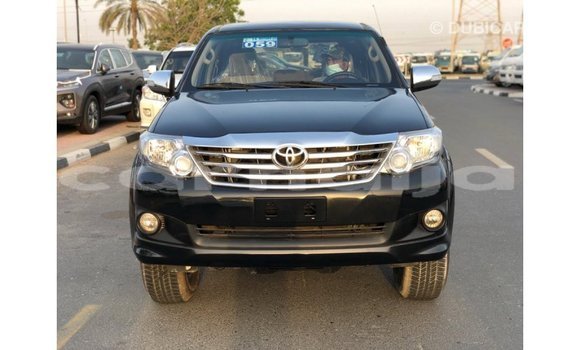 Acheter Import Voiture Toyota Fortuner Noir à Import - Dubai, État d'Abia Acheter Import Voiture Toyota Fortuner Noir à Import - Dubai, État d'Abia