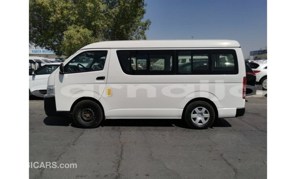 Acheter Import Voiture Toyota Hiace Blanc à Import - Dubai, État d'Abia Acheter Import Voiture Toyota Hiace Blanc à Import - Dubai, État d'Abia