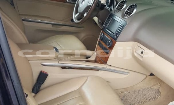 Acheter Import Voiture Mercedes-Benz ML–Class Bleu à Lagos, État de Lagos Acheter Import Voiture Mercedes-Benz ML–Class Bleu à Lagos, État de Lagos