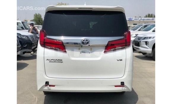 Acheter Import Voiture Toyota Alphard Blanc à Import - Dubai, État d'Abia Acheter Import Voiture Toyota Alphard Blanc à Import - Dubai, État d'Abia