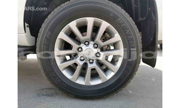 Acheter Import Voiture Toyota Prado Blanc à Import - Dubai, État d'Abia Acheter Import Voiture Toyota Prado Blanc à Import - Dubai, État d'Abia