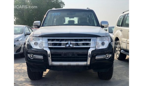Acheter Import Voiture Mitsubishi Pajero Noir à Import - Dubai, État d'Abia Acheter Import Voiture Mitsubishi Pajero Noir à Import - Dubai, État d'Abia