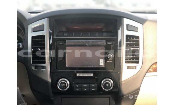 Buy Import Mitsubishi Pajero White Car in Import - Dubai in Abia State Buy Import Mitsubishi Pajero White Car in Import - Dubai in Abia State