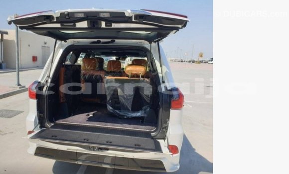 Acheter Import Voiture Lexus LX Blanc à Import - Dubai, État d'Abia Acheter Import Voiture Lexus LX Blanc à Import - Dubai, État d'Abia