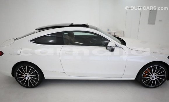 Buy Import Mercedes-Benz 600 White Car in Import - Dubai in Abia State Buy Import Mercedes-Benz 600 White Car in Import - Dubai in Abia State