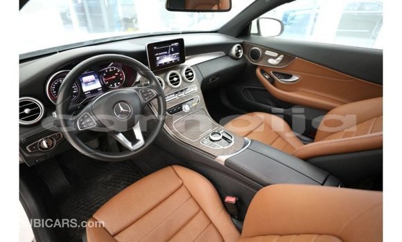 Buy Import Mercedes-Benz 600 White Car in Import - Dubai in Abia State Buy Import Mercedes-Benz 600 White Car in Import - Dubai in Abia State