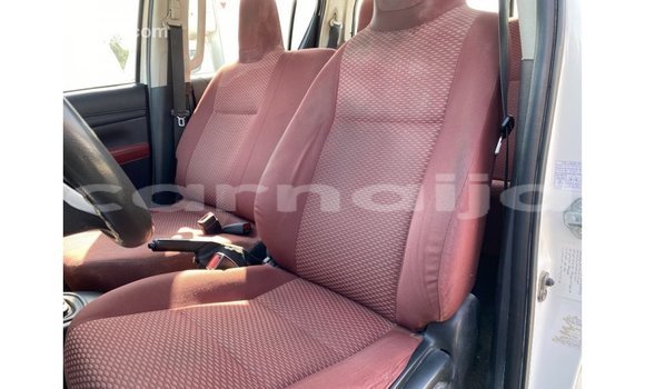 Buy Import Toyota Hilux White Car in Import - Dubai in Abia State Buy Import Toyota Hilux White Car in Import - Dubai in Abia State