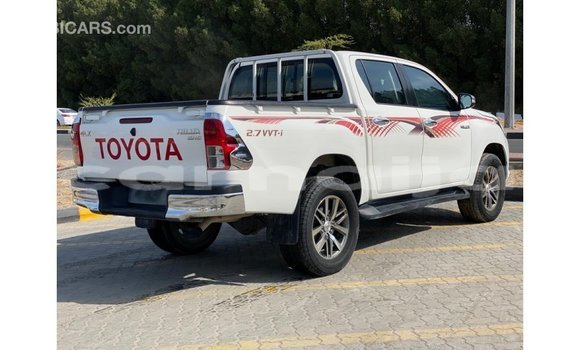 Acheter Import Voiture Toyota Hilux Blanc à Import - Dubai, État d'Abia Acheter Import Voiture Toyota Hilux Blanc à Import - Dubai, État d'Abia