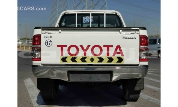 Acheter Import Voiture Toyota Hilux Blanc à Import - Dubai, État d'Abia Acheter Import Voiture Toyota Hilux Blanc à Import - Dubai, État d'Abia