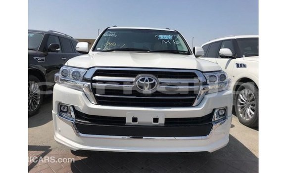Acheter Import Voiture Toyota Land Cruiser Blanc à Import - Dubai, État d'Abia Acheter Import Voiture Toyota Land Cruiser Blanc à Import - Dubai, État d'Abia
