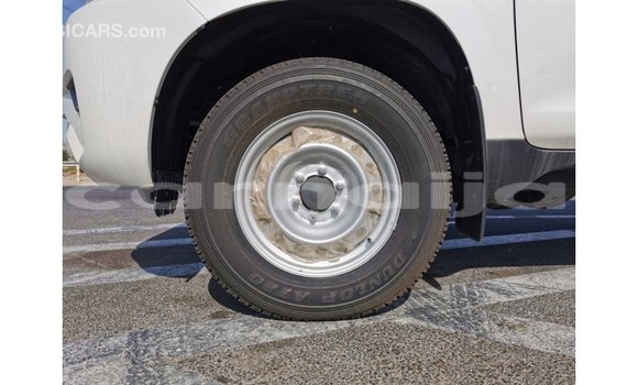 Buy Import Toyota Prado White Car in Import - Dubai in Abia State Buy Import Toyota Prado White Car in Import - Dubai in Abia State