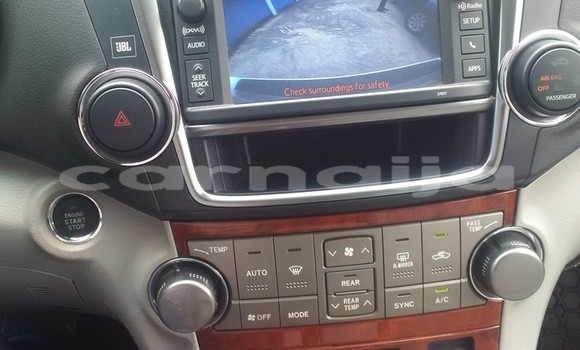 Buy New Toyota Highlander Silver Car in Ikeja in Lagos State Buy New Toyota Highlander Silver Car in Ikeja in Lagos State